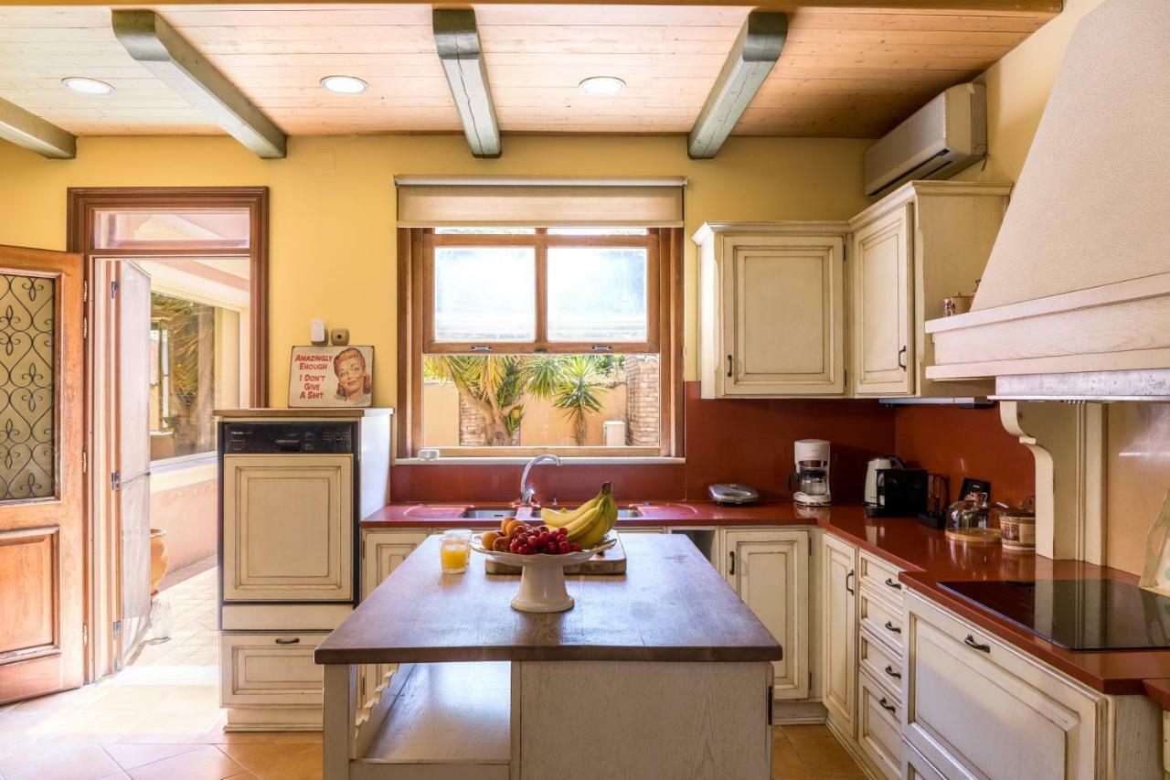 Moraitis Mansion Apartment Corfu  ภายนอก รูปภาพ